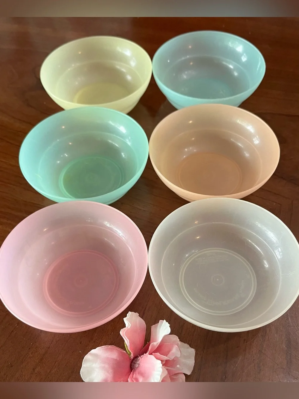 VTG Tupperware 154 Pastel Bowls Set of 6 Orlando FL Mold 154-5 to 154-8 No Lids